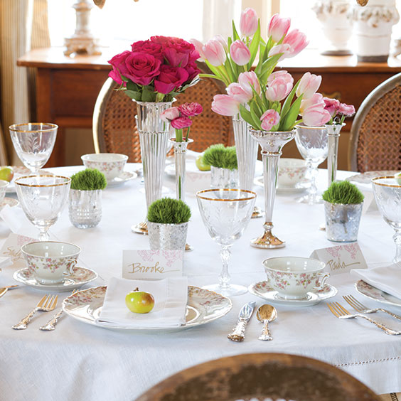 ladies' luncheon tablesetting