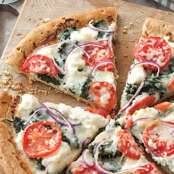 spinach and tomato pizza party