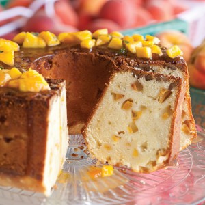 pound cake with peaches and pecans
