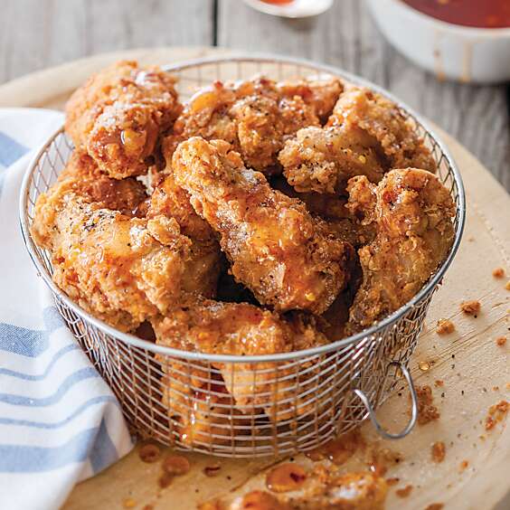 Fried Chicken Wings with Warm Spicy Honey